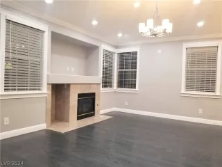 Photo #5: 2584430 Listing 