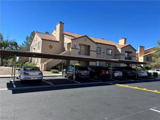 MLS: 2584483 Condo For Sale