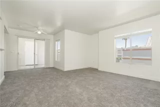 Photo #4: 2584502 Listing