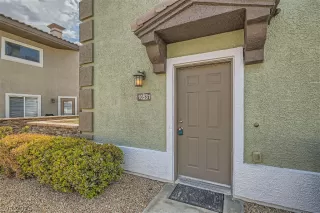 Photo #2: 2584532 Listing