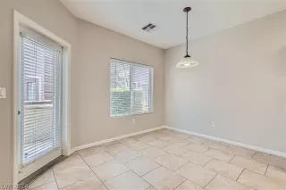 Photo #6: 2584532 Listing