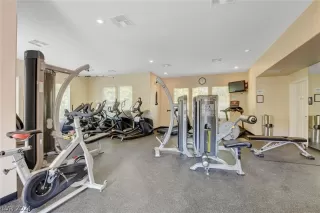 Photo #6: 2584536 Listing 