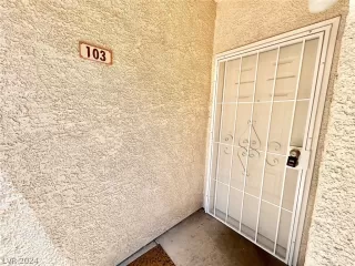 Photo #1: 2584579 Listing 