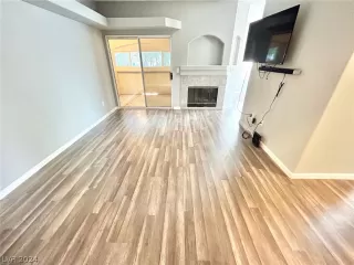 Photo #2: 2584579 Listing 