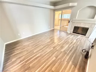 Photo #3: 2584579 Listing 