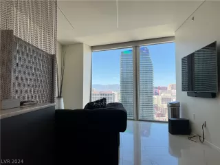 Photo #6: 2584629 Listing 