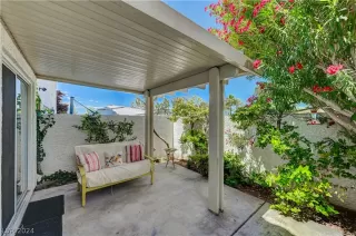 Photo #4: 2584700 Listing