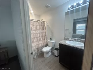 Photo #6: 2584710 Listing 