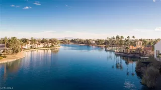 Photo #2: 2584711 Listing 