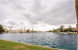 Photo #5: 2584711 Listing 