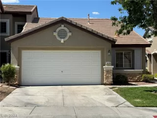 Photo #1: 2584717 Listing 