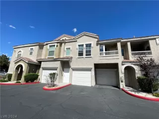 Photo #4: 2584749 Listing 