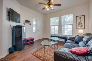 Photo #2: 2584796 Listing 