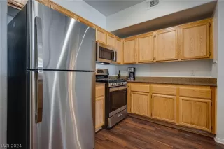 Photo #5: 2584796 Listing 