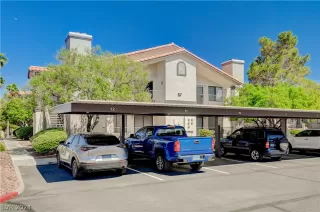 Photo #1: 2584829 Listing