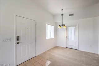 Photo #2: 2584865 Listing