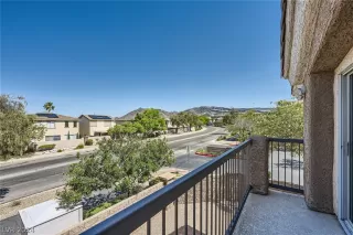 Photo #1: 2584891 Listing