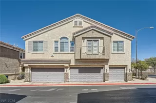 Photo #2: 2584891 Listing