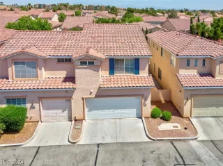 Photo #1: 2584898 Listing 