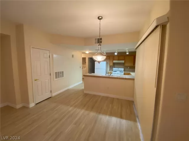 MLS: 2584942 Condo For Sale
