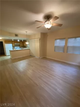 Photo #1: 2584942 Listing 