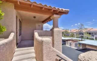 Photo #1: 2584946 Listing