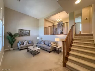 Photo #3: 2584959 Listing 