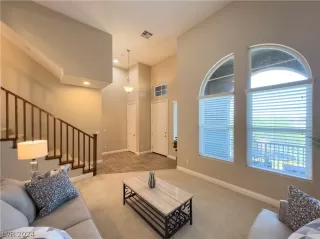 Photo #5: 2584959 Listing 