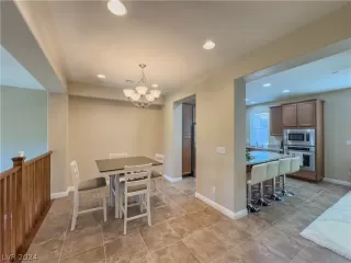 Photo #6: 2584959 Listing 