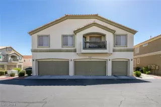 Photo #1: 2584974 Listing