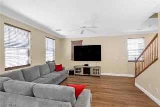 Photo #2: 2585000 Listing