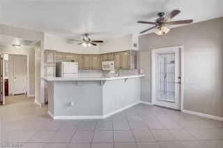 Photo #6: 2585023 Listing 