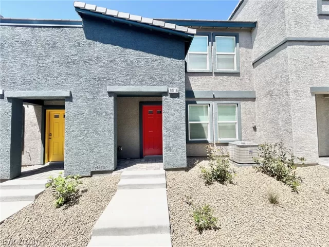 MLS: 2585034 Condo For Sale