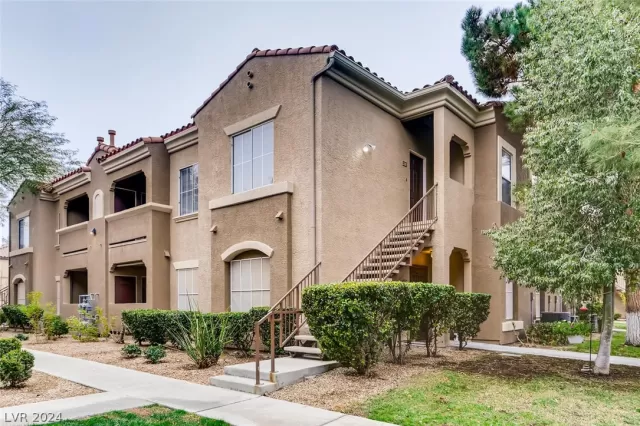 MLS: 2585045 Condo For Sale