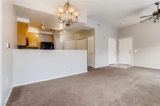 Photo #5: 2585045 Listing 