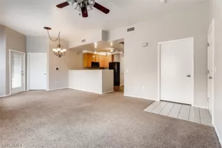 Photo #6: 2585045 Listing 