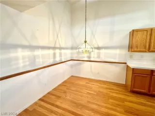 Photo #4: 2585047 Listing 