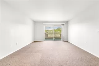 Photo #1: 2585057 Listing