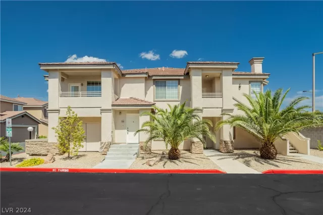 MLS: 2585069 Condo For Sale