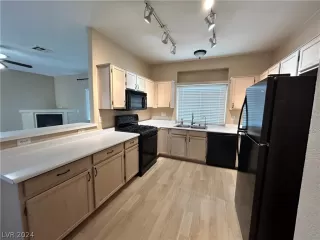 Photo #6: 2585073 Listing 