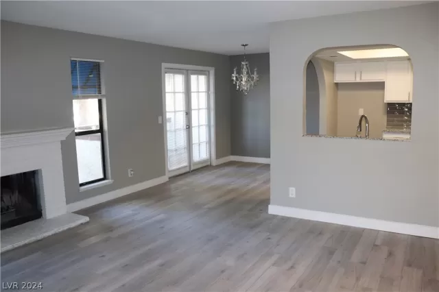 MLS: 2585091 Condo For Sale