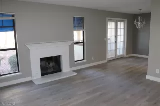 Photo #2: 2585091 Listing