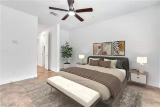 Photo #4: 2585132 Listing