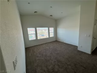 Photo #5: 2585148 Listing 