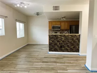 Photo #3: 2585151 Listing 