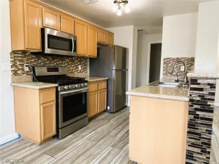 Photo #4: 2585151 Listing 