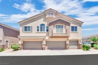 Photo #1: 2585161 Listing