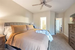 Photo #3: 2585167 Listing