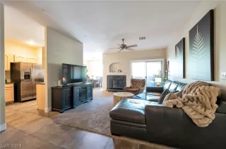 Photo #4: 2585167 Listing