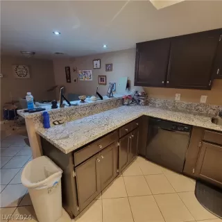 Photo #3: 2585170 Listing 